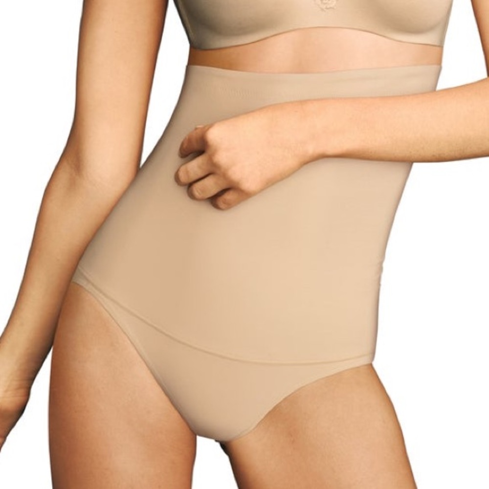 2 Maidenform High Waist Briefs NWT
